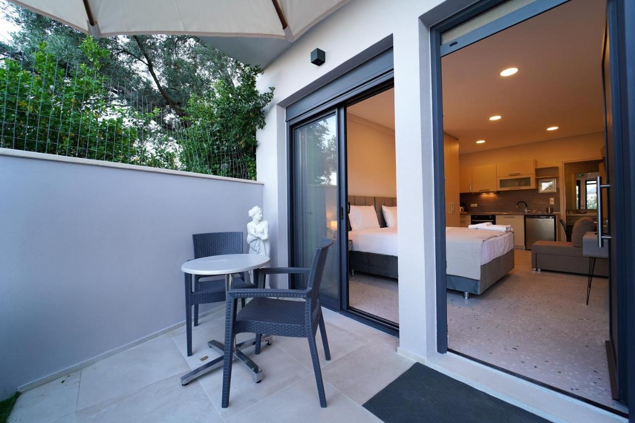 Moonlight Suites Parga Eksteriør bilde