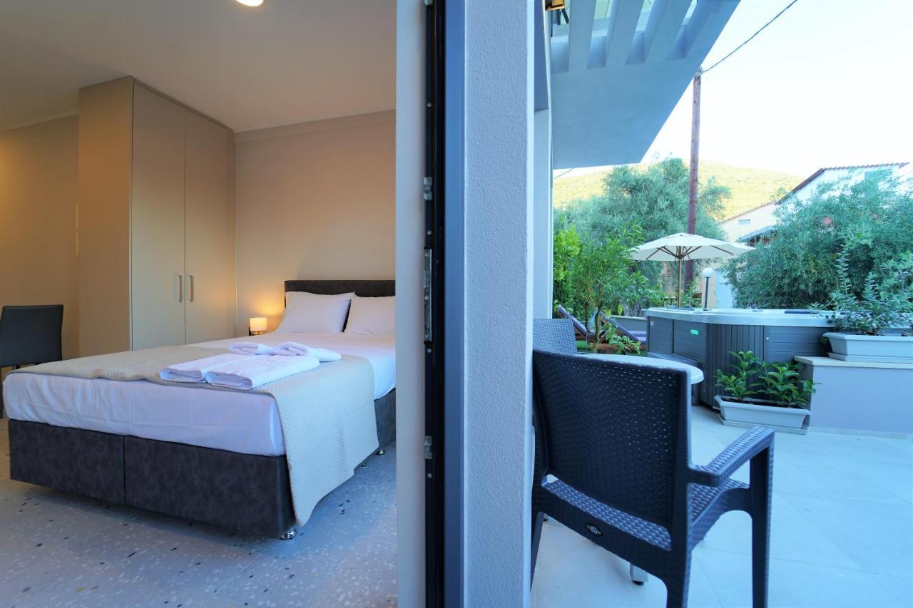 Moonlight Suites Parga Eksteriør bilde
