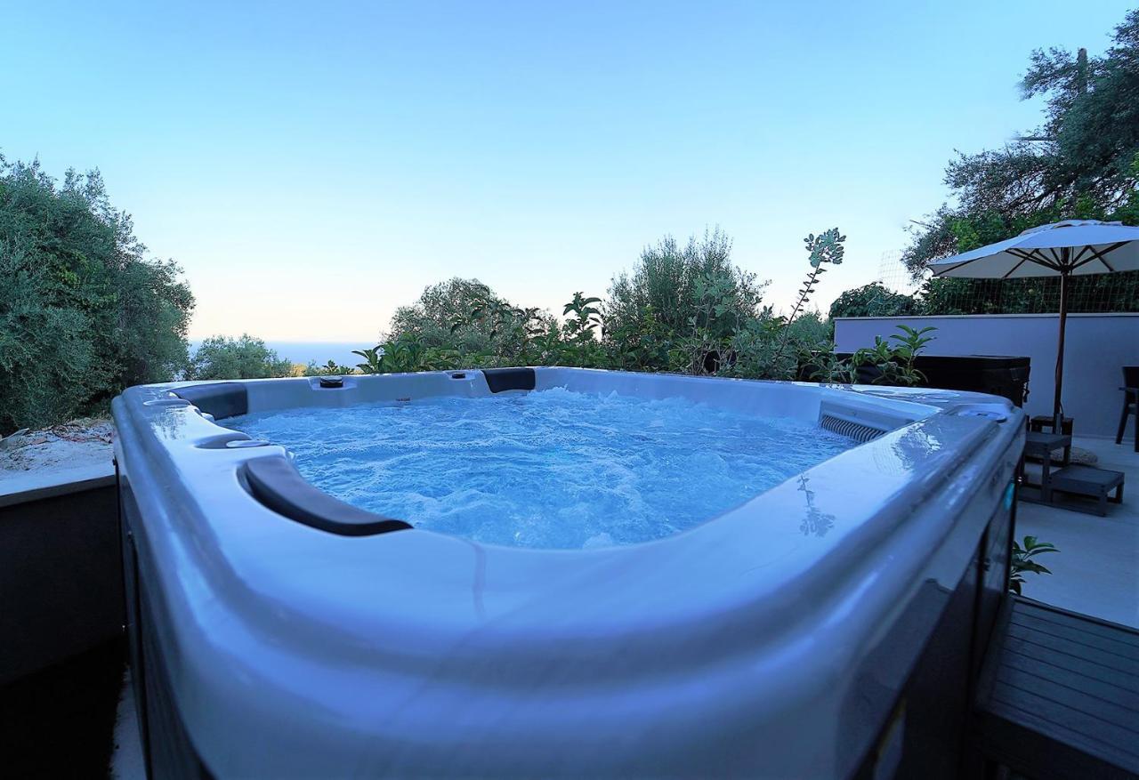 Moonlight Suites Parga Eksteriør bilde